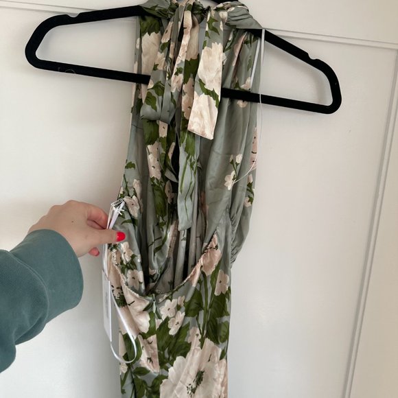 NWT Reformation Veria Maxi Silk Dress Size 14 Tarragon Floral Wrap Halter Top - Picture 9 of 12